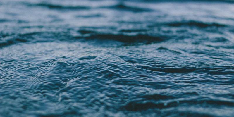 全球旅游季节性指南：掌握淡旺季差异，规划高性价比行程的终极攻略