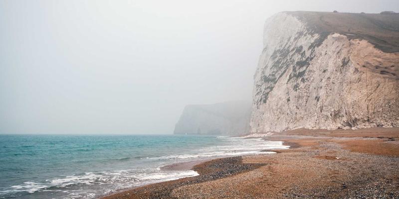 全球旅游新浪潮：智能旅行预订、深度自由行与个性化旅游攻略全解析