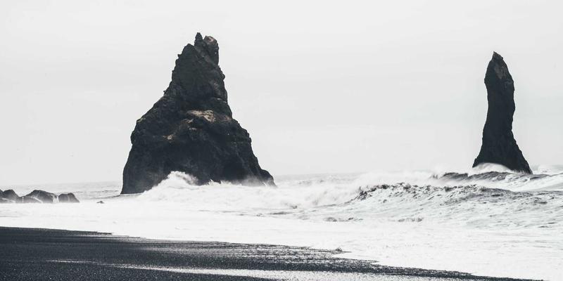 天下旅游必备攻略：全球旅游文化礼仪指南，巧妙融入当地社交习俗